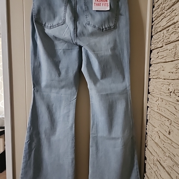 Button fly jeans - Picture 3 of 5